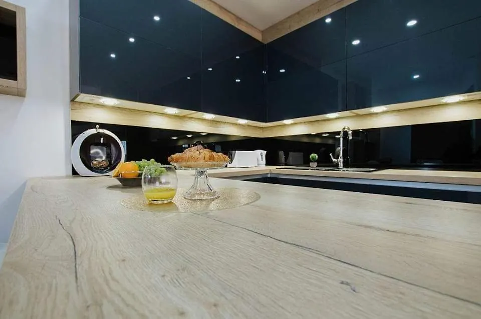 Moderan Apartman S Hidromasaznom Kadaom تروغير شقة