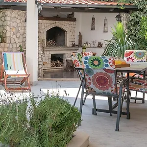 Apartman In, Trogir
